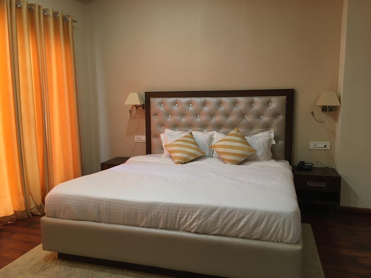 Hotel Anand Renaissance Firozpur Exteriér fotografie