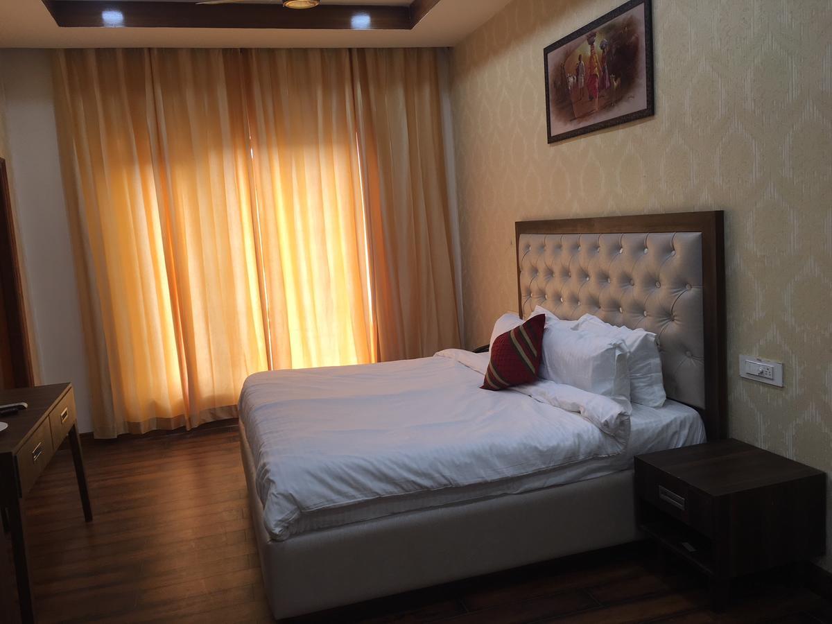 Hotel Anand Renaissance Firozpur Exteriér fotografie